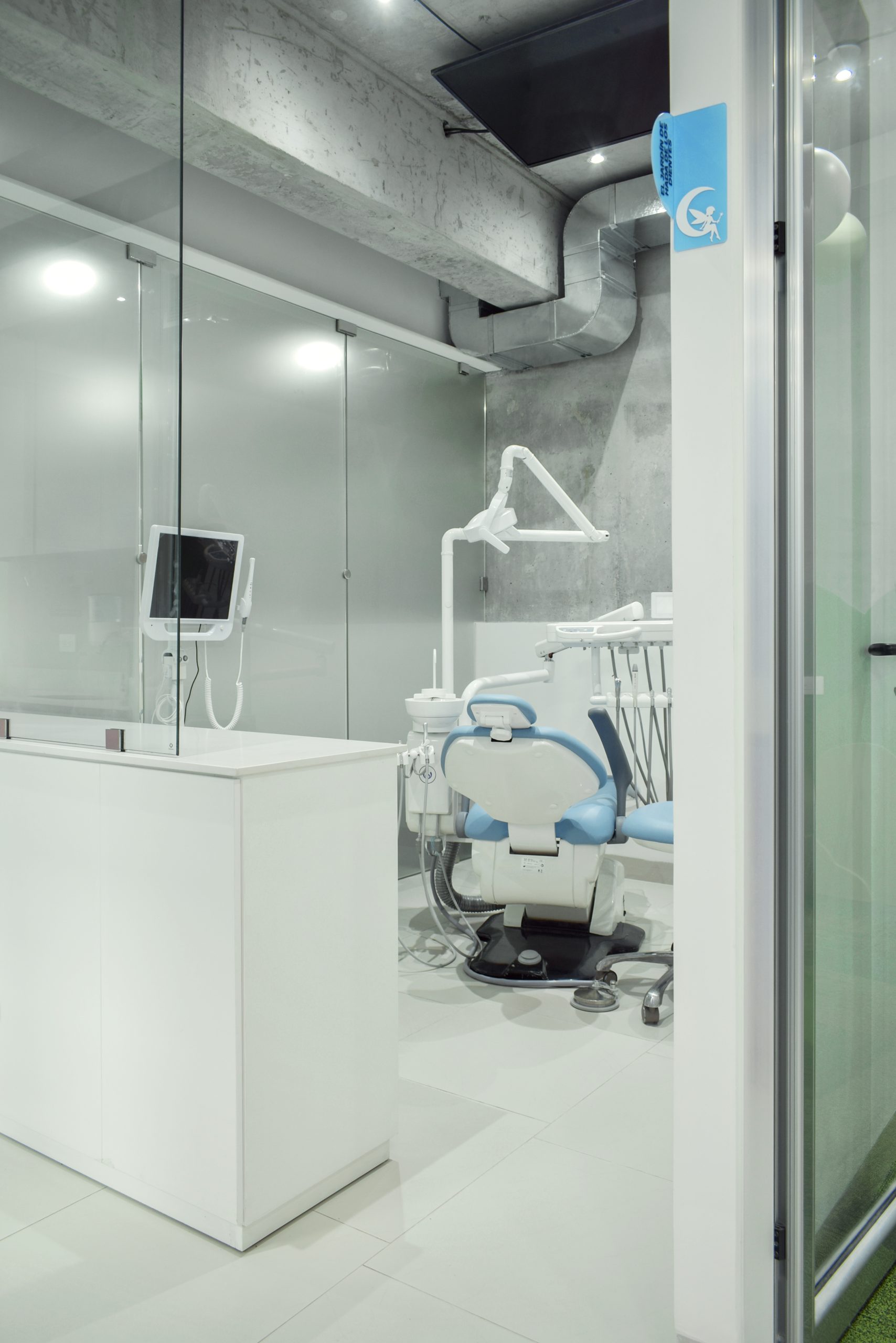 Diseño de clínicas odontológicas en Guatemala proyecto Krecedent Estudio ed