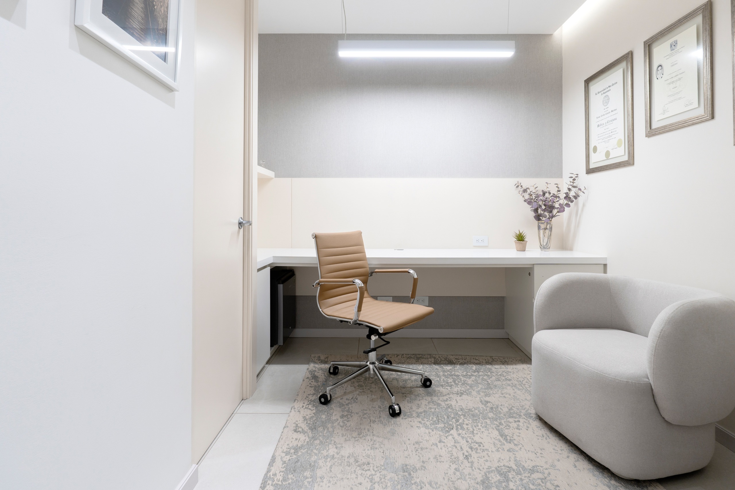 Diseño de clínicas médicas en Guatemala clínica UROtest Estudio ed