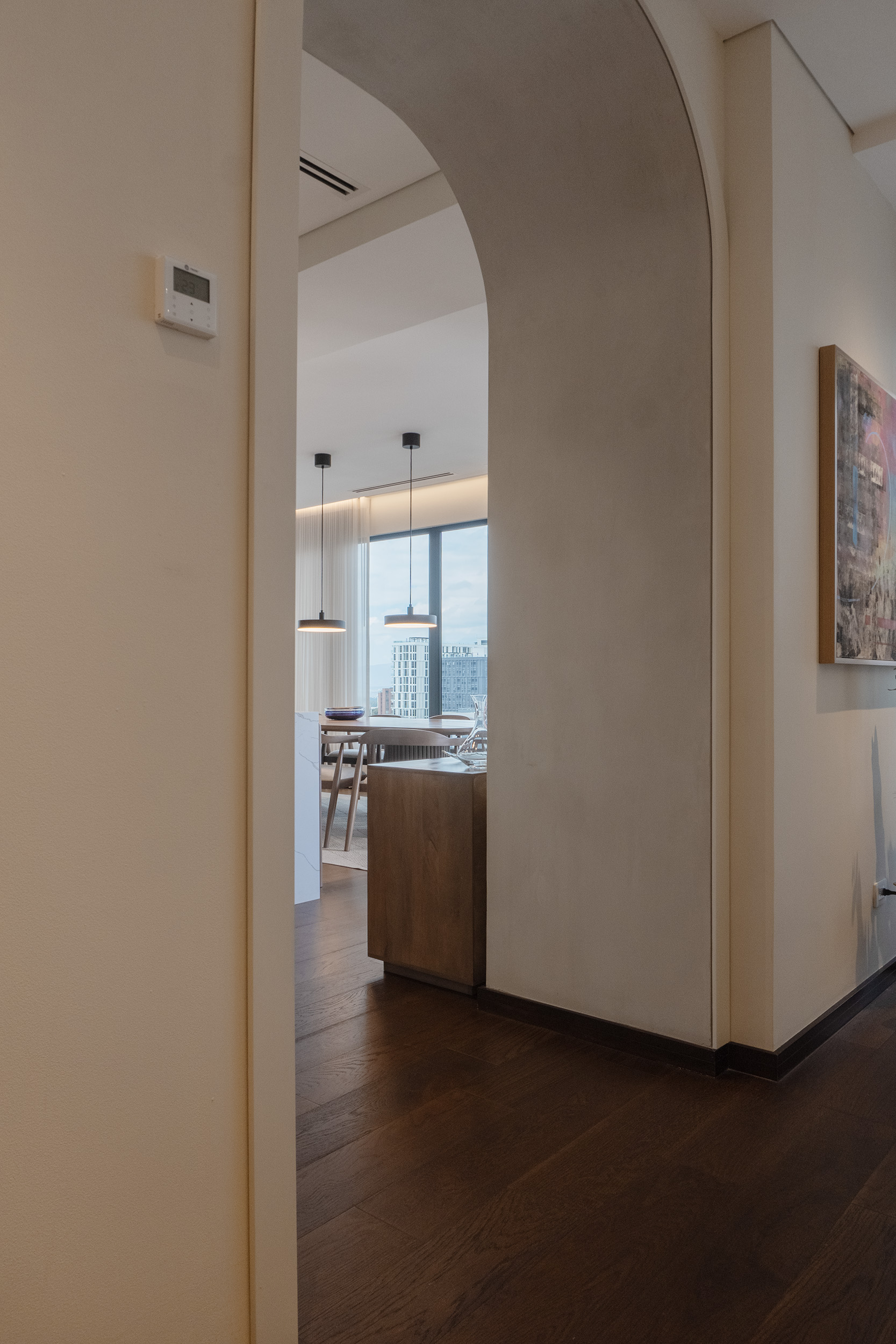 Remodelación de apartamentos de lujo en Guatemala con estética mística