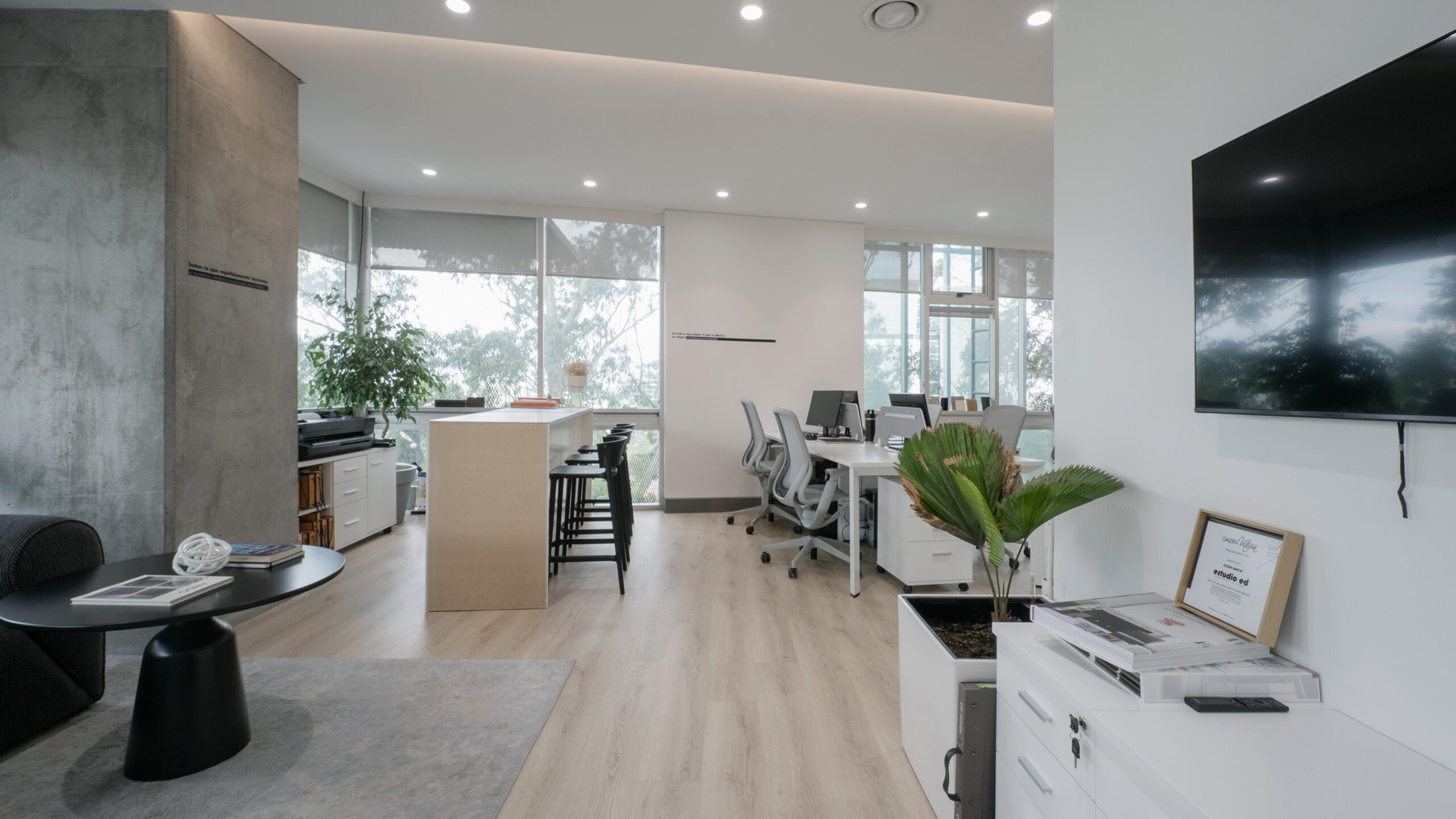 Interiorismo corporativo de lujo en Guatemala
