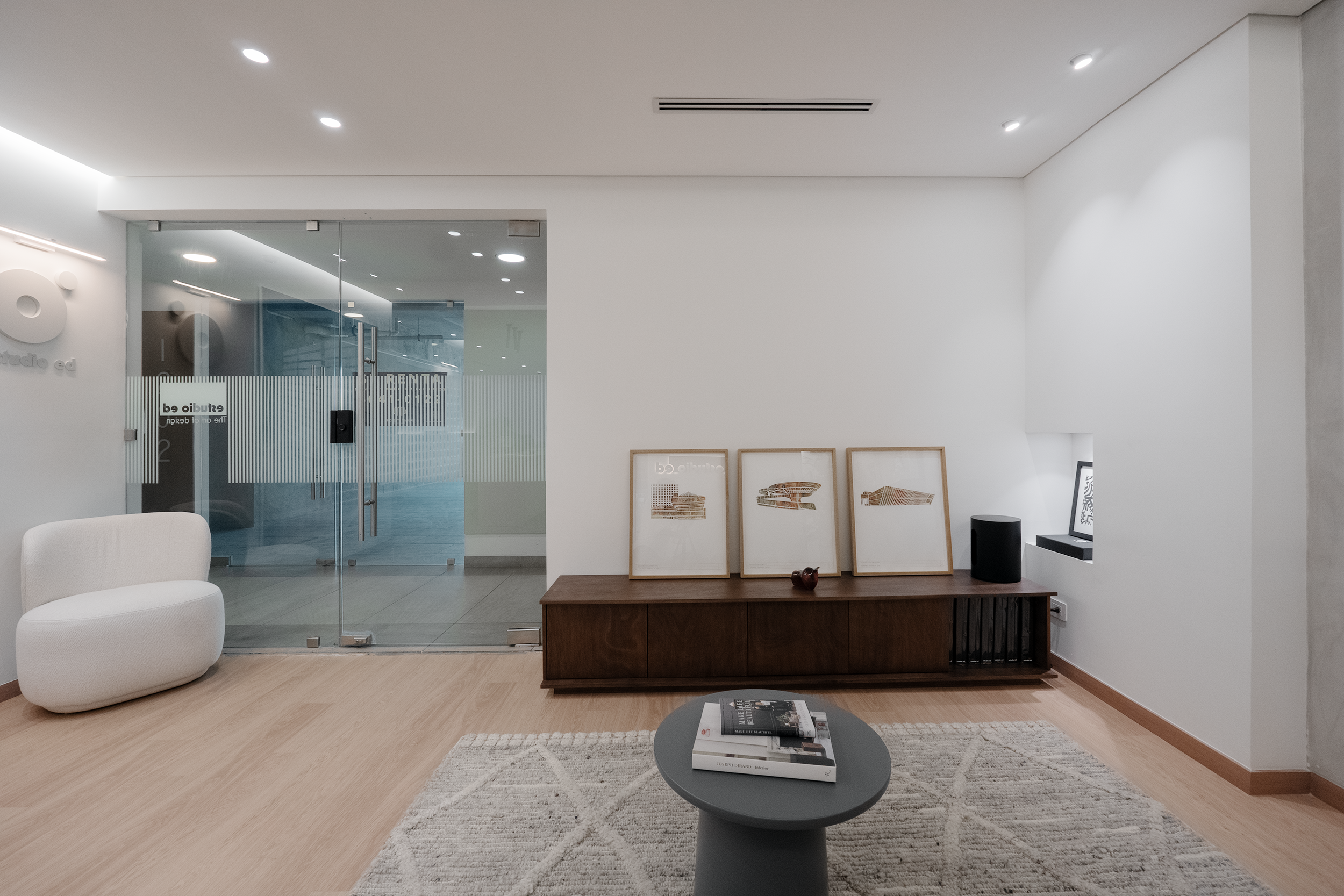 Experiencia sensorial de la arquitectura de interiores en el Dojo